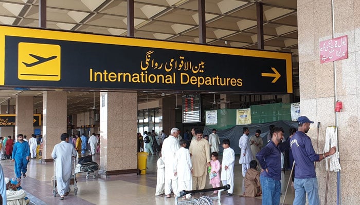 پنجاب کے مسافروں پر کراچی ایئرپورٹ سے غیر ملکی سفرپر پابندی،درجنوں مسافر آف لوڈ