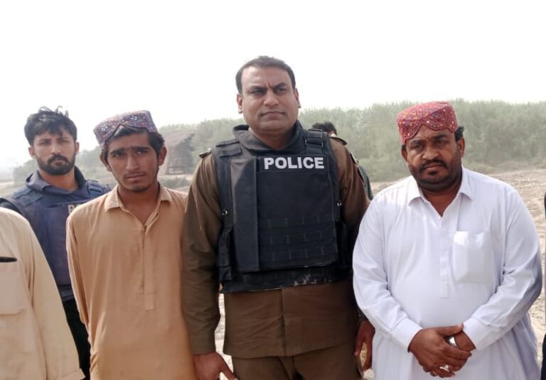 راجن پور کے سونمیانی کچے میں ڈاکوؤں کے خلاف آپریشن، مغوی بازیاب