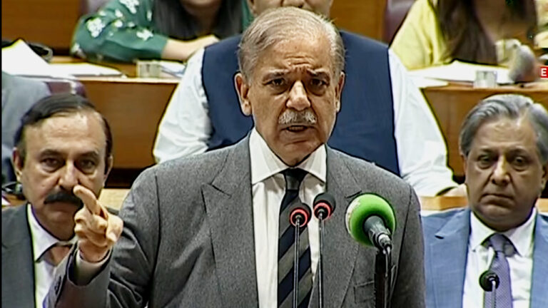 18ویں آئینی ترمیم میں مشاورت کے بغیر کوئی تبدیلی نہیں ہوگی،وزیراعظم شہبازشریف