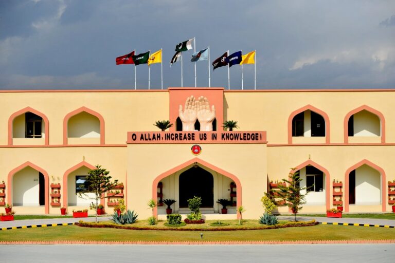 وانا کیڈٹ کالج پر  خوارج کا دہشت گردانہ حملہ ناکام