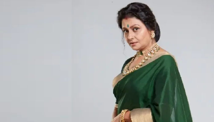 والدہ سے بہت مار کھائی، بچپن کی کوئی خوشگوار یاد نہیں: جیا بھٹاچاریہ