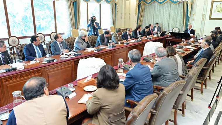 ملکی صنعتی پیداوار اور تجارت میں اضافے کیلئے مسائل کی نشاندہی ناگزیر ہے: وزیراعظم