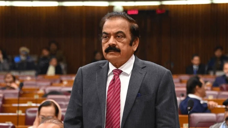 جمہوریت مذاکرات سے آگے بڑھتی، بانی جیل میں سیاسی ہدایات دے رہے ہیں: رانا ثناء