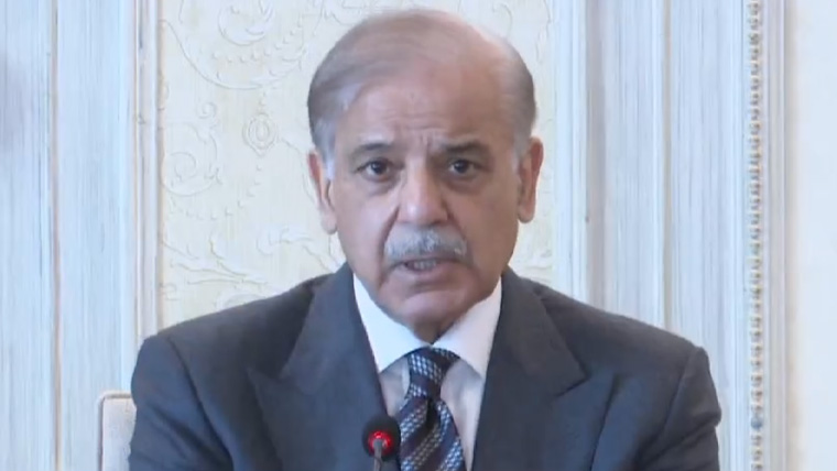 پی ٹی آئی کے غیر قانونی مطالبات اور بلیک میلنگ کے ساتھ مذاکرات نہیں ہو سکتے، وزیر اعظم