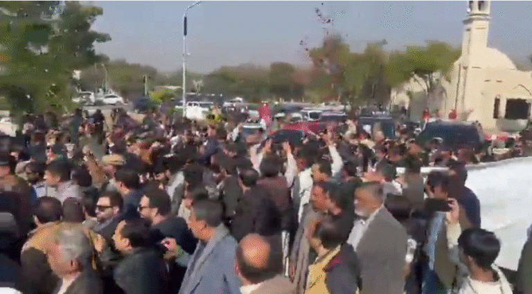 وزیر اعلیٰ کے پی سہیل آفریدی کو موٹروے چکری انٹرچینج پر روک لیا گیا