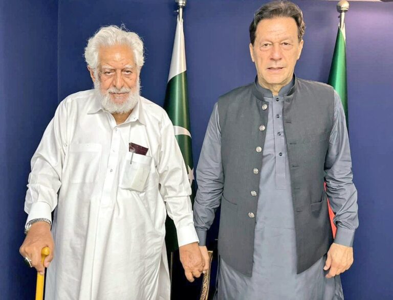 انصاف لائرز فورم خیبرپختونخوا کے صدر قاضی انور ایڈووکیٹ کا استعفیٰ،پی ٹی آئی سے بھی علیحدگی