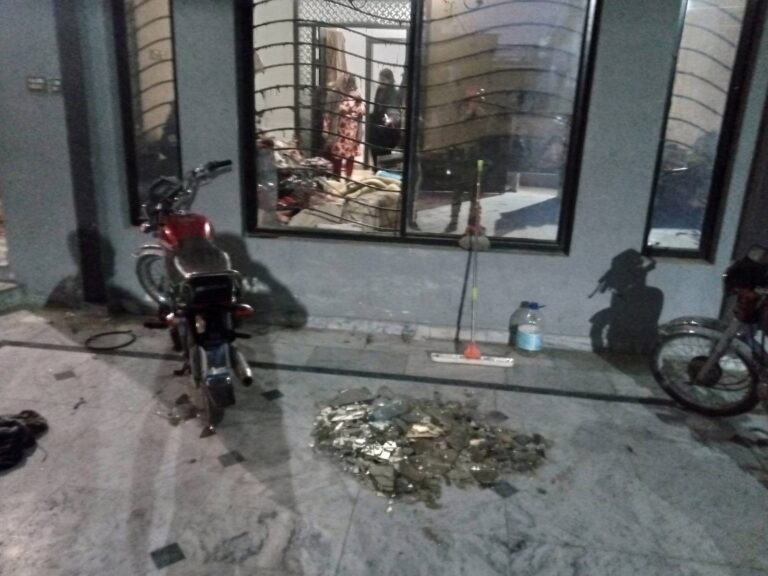 اڈیالہ روڈ گلشن آباد میں گیس لیکج، دھماکہ، 5 افراد زخمی