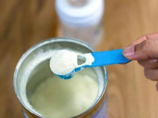 امریکا میں نوزائیدہ بچوں کا ایک فارمولا دودھ مضر صحت قرار؛ ایف ڈی اے کا انتباہ