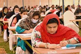 ایم ڈی کیٹ کیخلاف طلبہ کی درخواستوں پر پی ایم ڈی سی سے جواب طلب