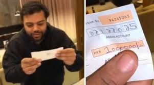 ڈکی بھائی دس لاکھ روپے کا چیک گفٹ ملنے پر تنقید کی زد میں آگئے