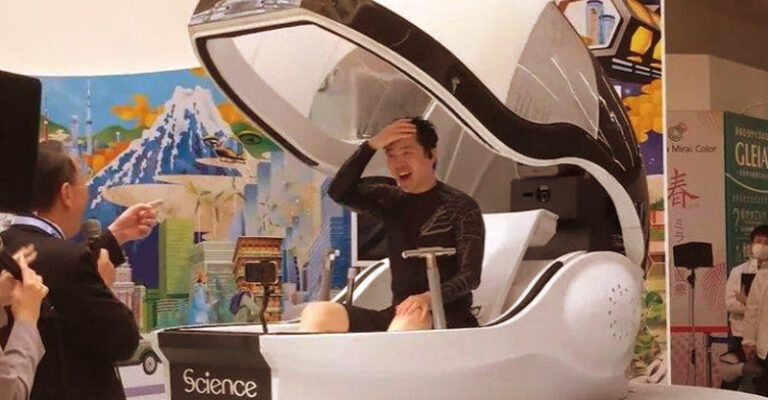 جاپان میں انسان کو نہلانے والی آٹومیٹک مشین متعارف