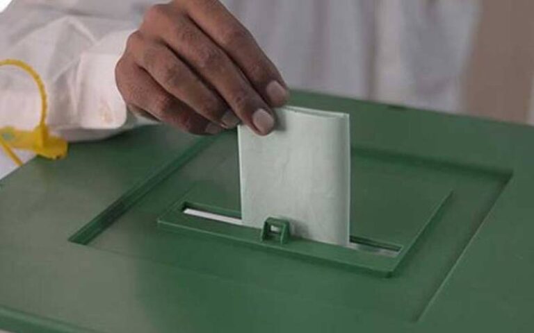 شکارپور: پیپلز پارٹی کے امیدوار آغا شہباز درانی کامیاب