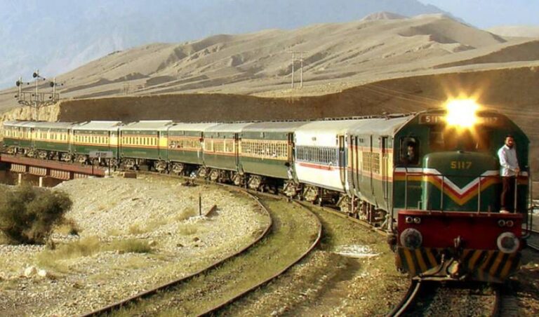 کوئٹہ سے پشاور جانے والی جعفر ایکسپریس سروس 2 روز کیلئے منسوخ