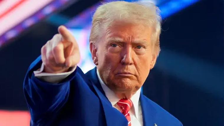 مدد پہنچنے والی ہے، ملکی اداروں کا کنٹرول سنبھال لو؛ ٹرمپ کا ایران کے مظاہرین کو پیغام