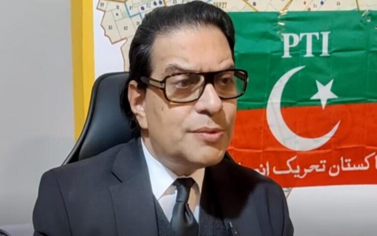28 ویں آئینی ترمیم کے ذریعے صوبوں کے حقوق پر ڈاکہ نہیں ڈالنے دیں گے: سلمان اکرم راجہ