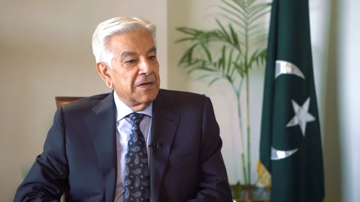 بانی پی ٹی آئی کولانےوالے انہیں دوبارہ برسراقتداردیکھناچاہئیں گے، خواجہ آصف