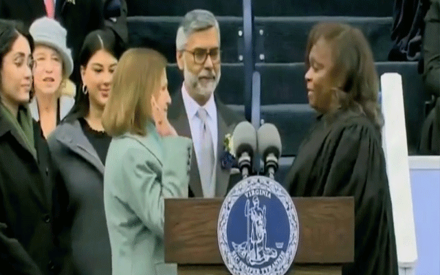 ورجینیا کی تاریخ میں پہلی مسلم خاتون نائب گورنر، حلف قرآن پاک پر اٹھایا