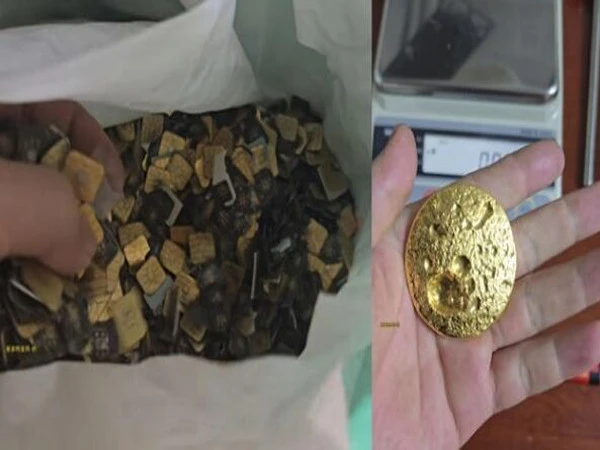 چین: بلاگر نے سِم کارڈز سے بھاری مالیت کا سونا اکٹھا کر لیا
