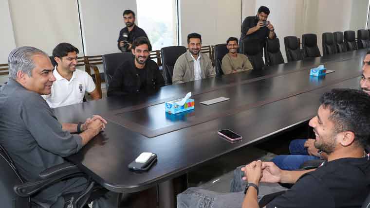 محسن نقوی کا ہاکی ٹیم کے مسائل کے حل تک معاونت جاری رکھنے کا اعلان