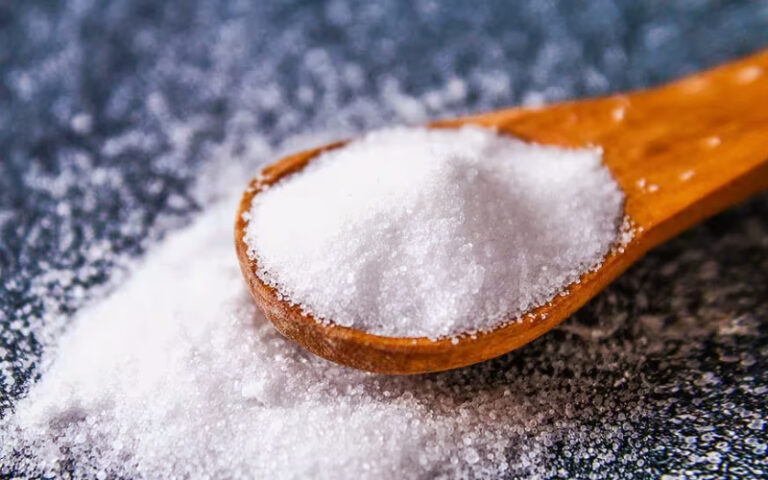 نمک کے زیادہ استعمال سے جسم پر ممکنہ اثرات کیا ہوسکتے ہیں؟