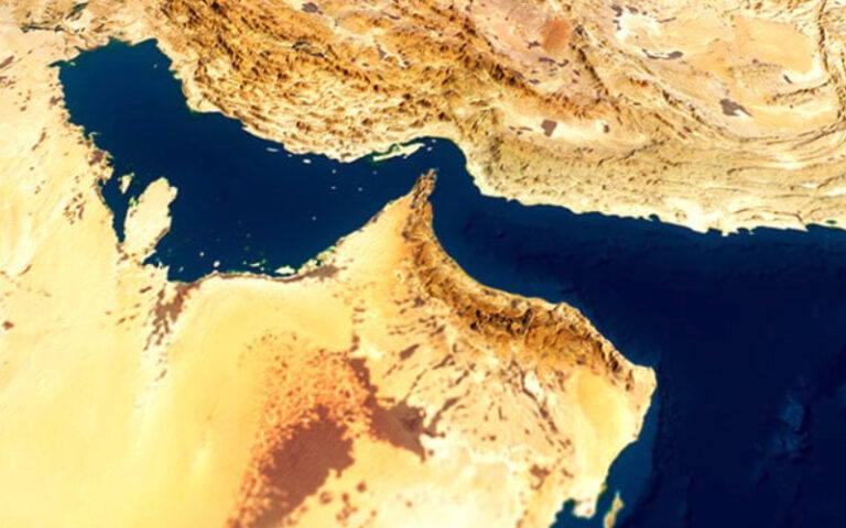 آبنائے ہرمز بند، خلیج فارس میں جہاز پھنس گئے، عالمی تجارت کو دھچکا