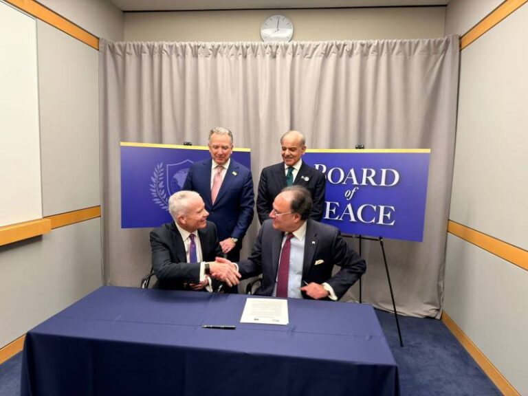 روز ویلٹ ہوٹل کی بحالی کیلئے پاکستان اور امریکا کے درمیان مفاہمت کی یادداشت پر دستخط