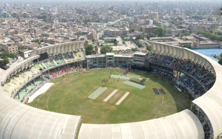 پشاور کے عمران خان اسٹیڈیم میں پی ایس ایل کے میچز منعقد کرنے کا اعلان