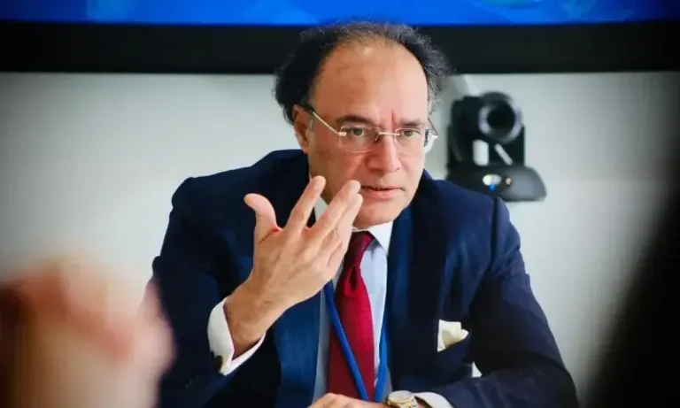 پیٹرول کی عالمی قیمتوں میں اتارچڑھاؤکے باعث ناگزیردباؤپیداہوگا، وزیرخزانہ