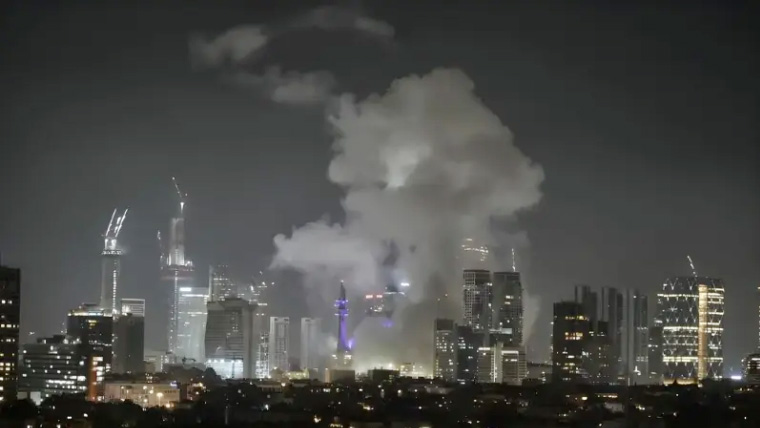 ایران کا حملوں کی 80 ویں لہر کا آغاز، تل ابیب پر میزائلوں کی بارش، 12 اسرائیلی زخمی