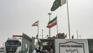 پاکستان نے ایران میں سفارتی عملہ محدود کر دیا، غیر سفارتی عملہ واپس بلا لیا گیا