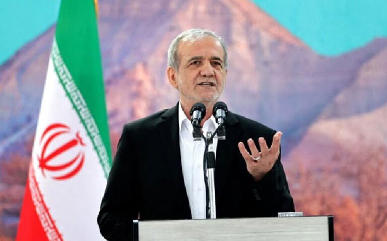 ایران پر جتنا دباؤ بڑھے گا ردعمل بھی اتنا ہی سخت ہوگا: ایرانی صدر