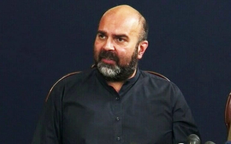 پٹرول مہنگا کر کے عوام پر بوجھ ڈالا گیا، حکومت معیشت سنبھالنے میں ناکام رہی: تیمور سلیم جھگڑا