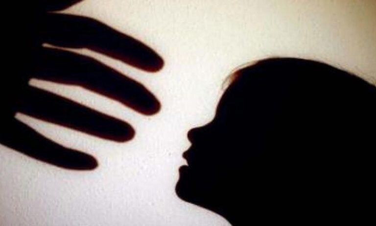 سنکی باپ کی 8 سالہ بیٹی کو قربان کرنے کی کوشش