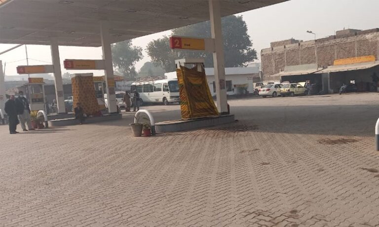 پیٹرول پمپ ڈیلرز کا مارجن بڑھانے کا مطالبہ: “مطالبات تسلیم نہ ہوئے تو پمپ بند کر دیں گے”، پیٹرول پمپ ڈیلرز ایسوسی ایشن