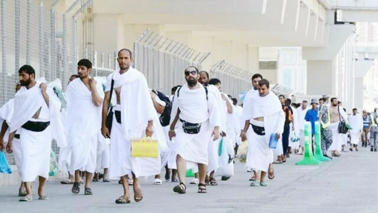 حج فلائٹ آپریشن میں تیزی، مزید 3510 عازمین آج سعودی عرب روانہ ہوں گے