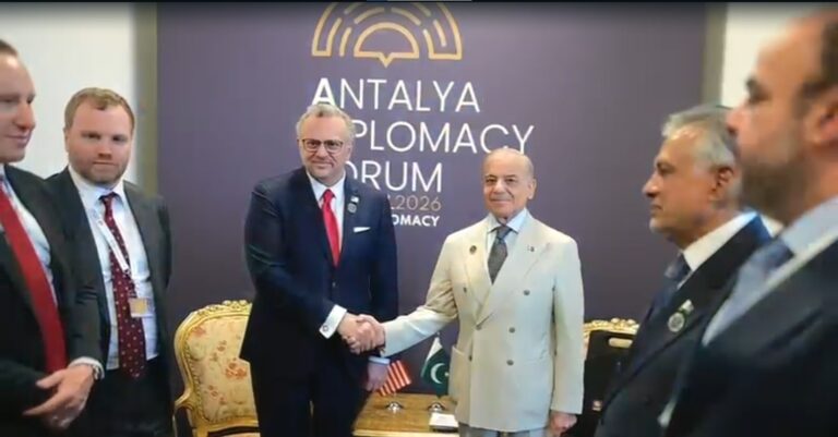 انطالیہ میں وزیراعظم سے امریکی صدرکے سینئر مشیرکی ملاقات