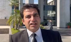 بانی پی ٹی آئی کے دستخطوں کا معاملہ؛ وکیل خالد یوسف چوہدری دستاویزات کی وصولی کے لیے دوبارہ اڈیالہ جیل پہنچ گئے