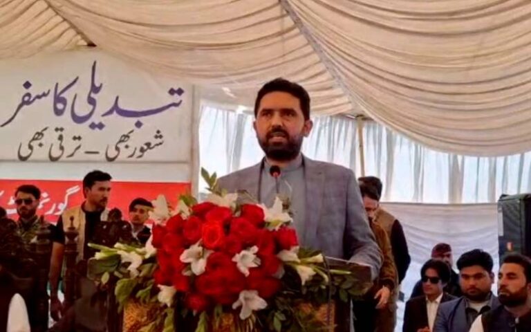 سہیل آفریدی نے عمران خان اور بشریٰ بی بی کی آنکھ کا مسئلہ سازش قرار دے دیا