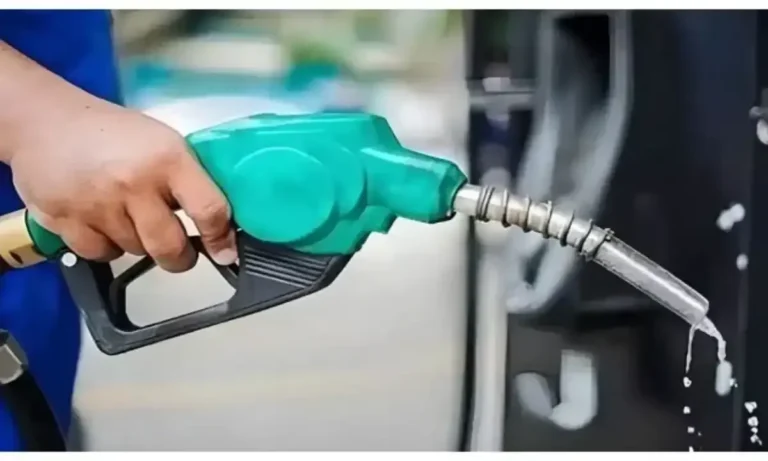 جنگ کے بعدپاکستان میں پیٹرول 56فیصدمہنگا، بھارت میں کوئی اضافہ نہیں کیاگیا