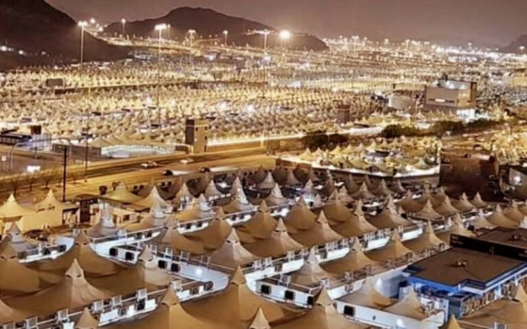 8ذوالحج: مناسک حج کا آغاز، 20 لاکھ سے زائد عازمین منیٰ پہنچنے لگے