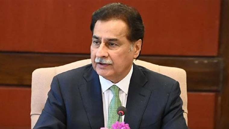 سپیکر ایاز صادق آیت اللہ خامنہ ای کی آخری رسومات میں شرکت کرینگے