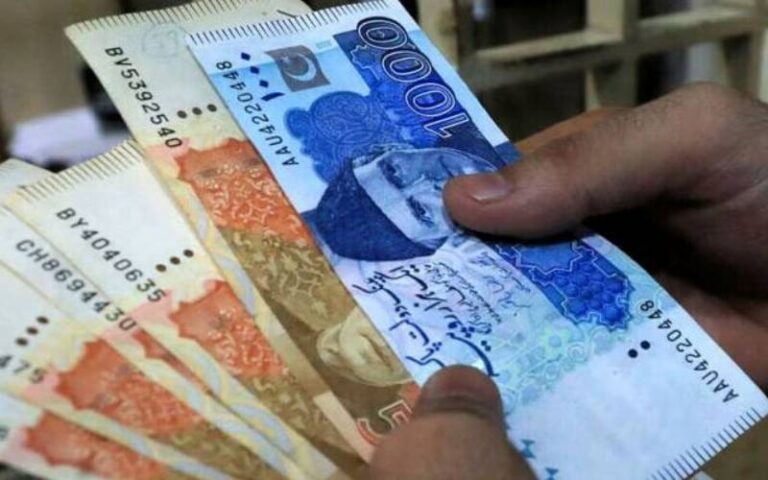 بجٹ میں تنخواہ دار افراد کیلئے بڑا ریلیف، ٹیکس شرح میں کمی کی تجویز