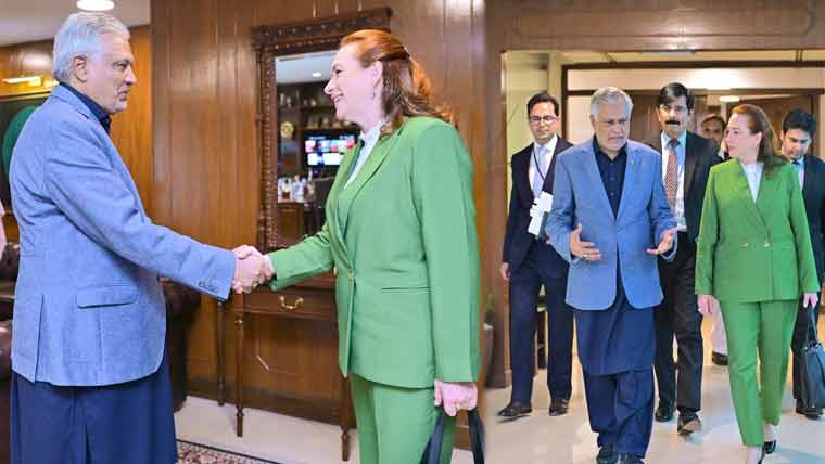 اسحاق ڈار کی یو این سیکرٹری جنرل عہدے کی امیدوار سے ملاقات، باہمی امور پر تبادلہ خیال