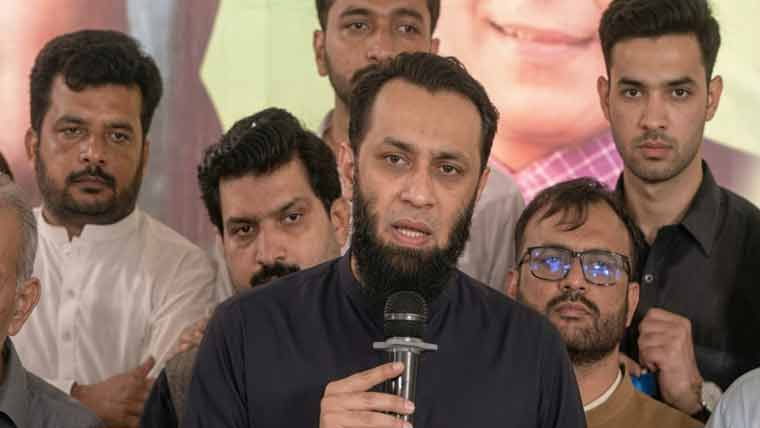 نورین نیازی کے بیانات بھارتی میڈیا کی زینت بنے، عوام میں شدید غصہ ہے: عطا تارڑ