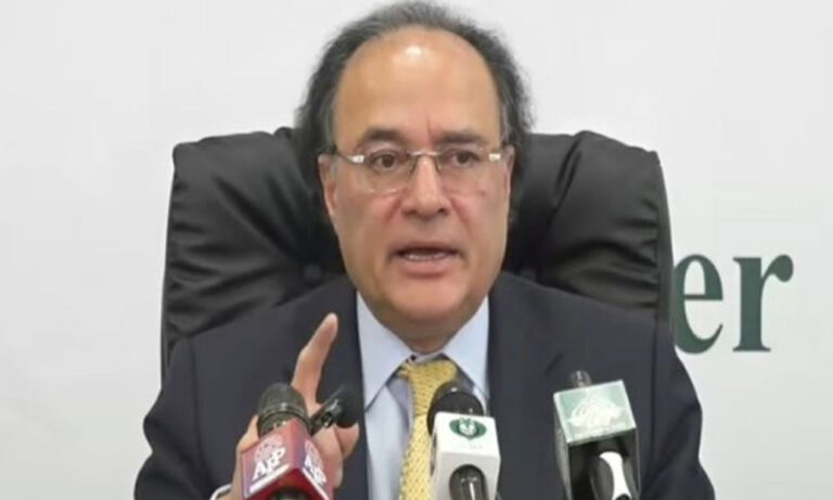 پاکستان کیلئے بڑی معاشی خوشخبری، ٹیکس وصولیاں پہلی بار 13 ٹریلین روپے سے تجاوز کر گئیں
