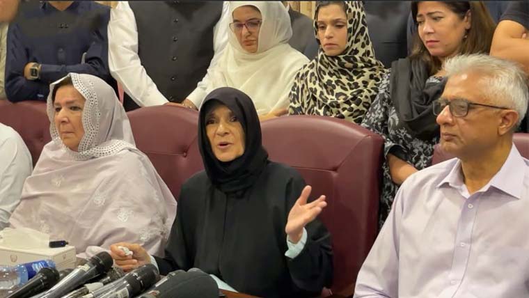 الحمدللہ !عمران خان مکمل صحت مند اور فٹ ہیں: ڈاکٹر عظمیٰ خان