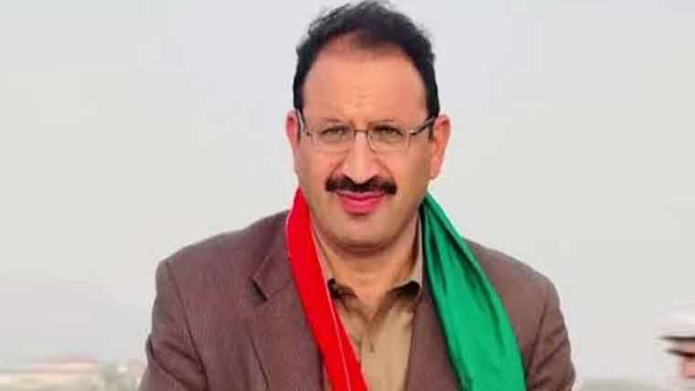 جب تک عمران خان نہیں کہیں گے، سہیل آفریدی وزیراعلیٰ رہیں گے: جنید اکبر