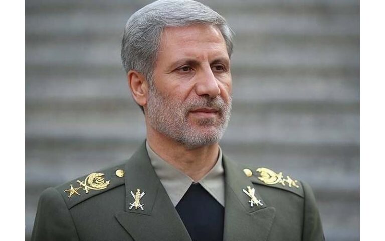 ایران تجارت نہیں کرسکتا تو کوئی بھی تجارت نہیں کرے گا،ایرانی آرمی چیف